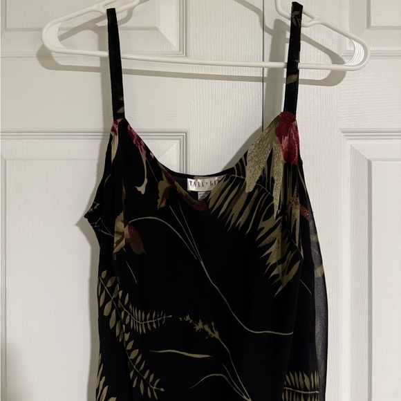 Practical Magic Floral Maxi Dress - Picture 4 of 7